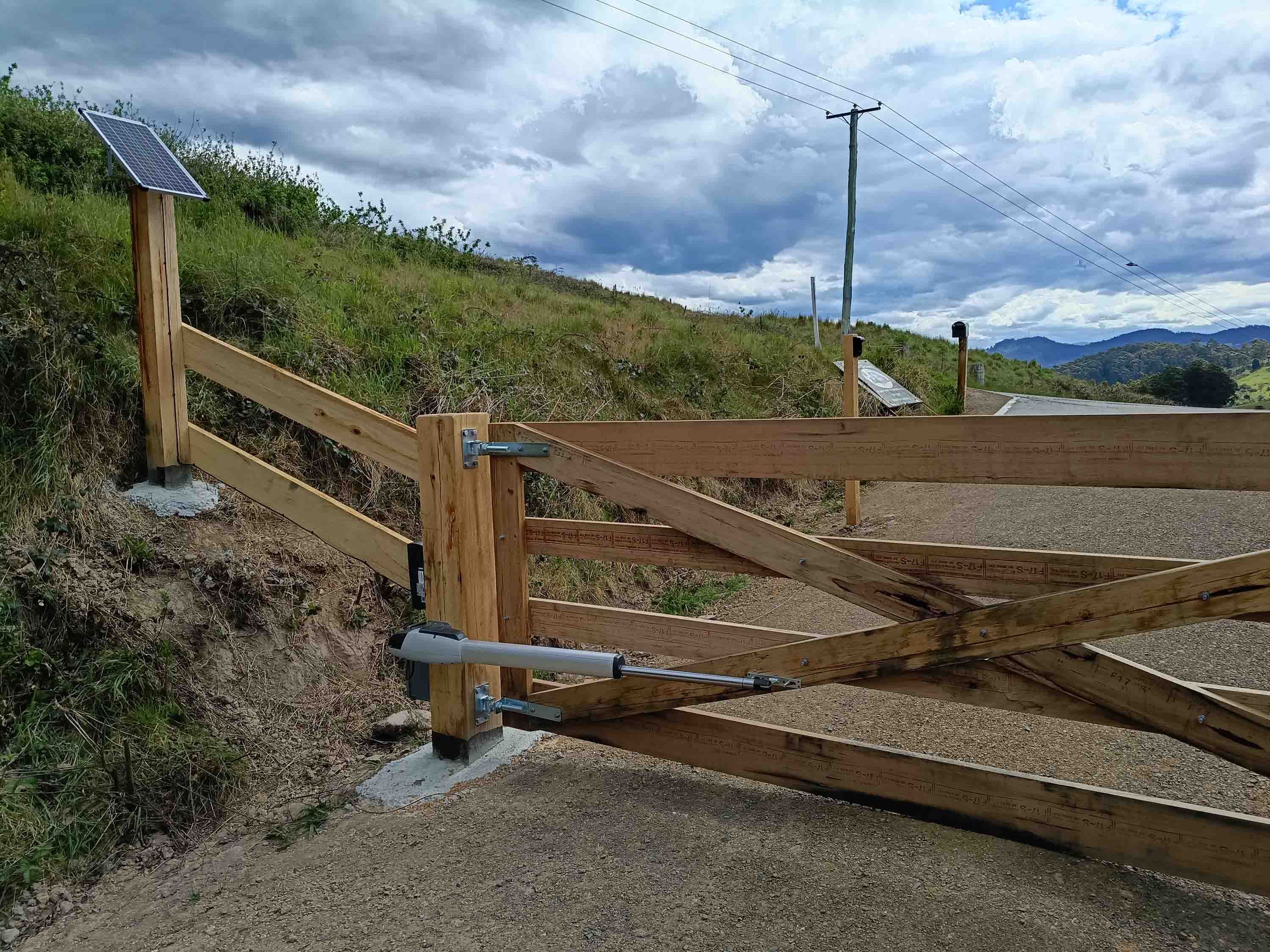 TMT gate automation