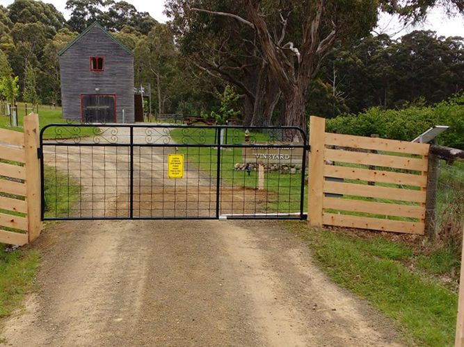 farm gate opener, farm gate, farm gate solar